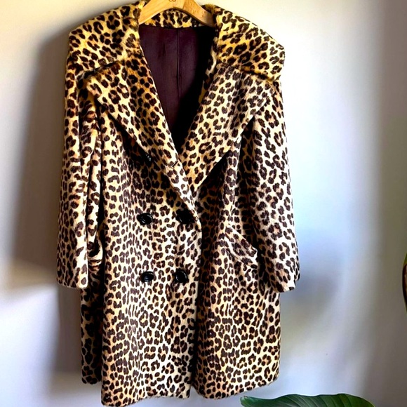 OFFER 🍄 RARE 1960s VINTAGE Leopard Coat - Picture 2 of 5